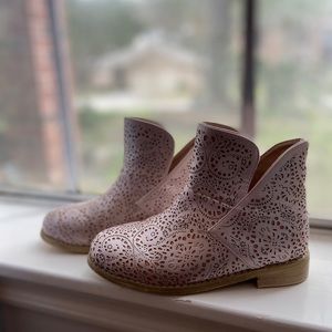 Joyfolie Daisy ankle booties for girls